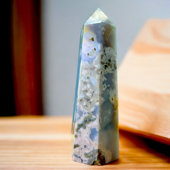 Flower agate tower
